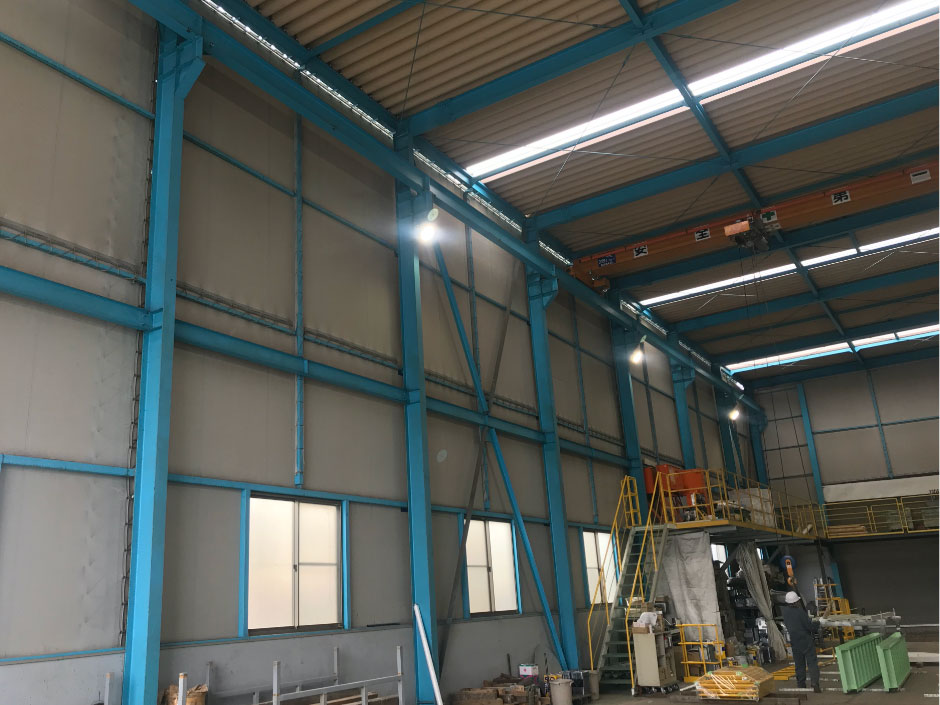 工場用LED投光器更新工事